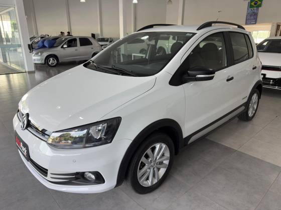 VOLKSWAGEN FOX 1.0 MPI TRACK 12V FLEX 4P MANUAL